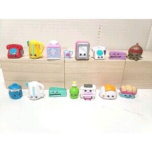 Lot Of 15 Shopkins Moose Toys Kitchen Appliances, Happy Places, Piano Ect....